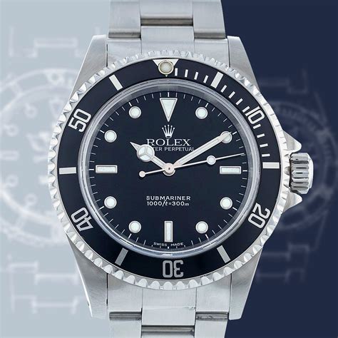 rolex submariner mit anzug|Rolex submarine dial.